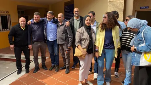  Equipo de Ceuta Ya! en el Polifuncional Mustafa Mizzian. 