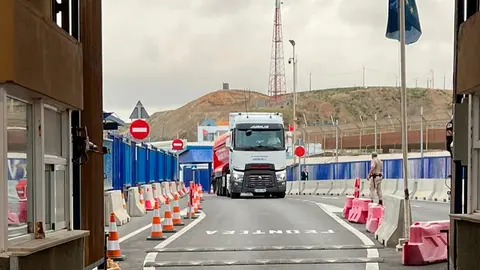 Prueba de importaci&oacute;n en la Aduana Comercial