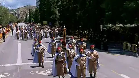 El Tabor Tetuan desfilando en Granada