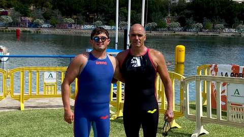 Espectacular actuaci&oacute;n de la nataci&oacute;n caballa en Andaluc&iacute;a 