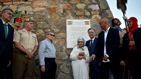 Ceuta rinde honores a su _fiel_ soldado Regular 