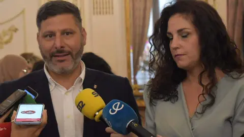  Los diputados de Ceuta Ya! Mohamed Mustafa y Julia Ferreras (C.A.) 