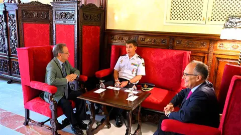 Despedida al Jefe Superior de Polic&iacute;a