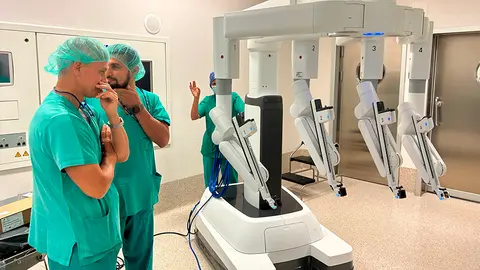 Robot quir&uacute;rgico Da Vinci