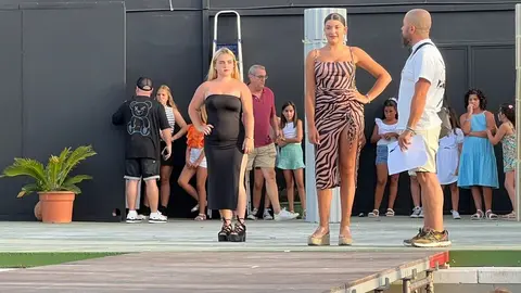 Ensayo del Certamen para la elecci&oacute;n de la Reina de las Fiestas 2023 / Daniel Hern&aacute;ndez