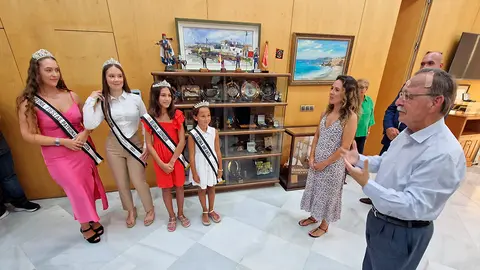 Recepci&oacute;n a las Reinas de las Fiestas 2023 por el presidente de la Ciudad / Laura Ortiz