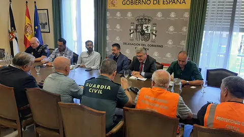 Reuni&oacute; en Delegaci&oacute;n del Gobierno