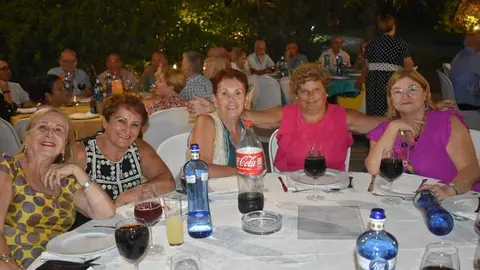 Cena del Mayor de Feria en el Parque 2023 / Rafa B&aacute;ez