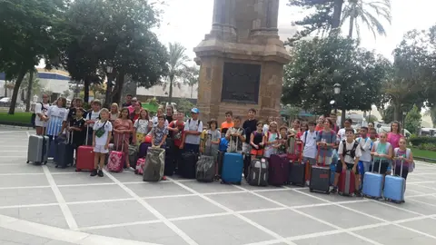 Los j&oacute;venes, en la Plaza de &Aacute;frica