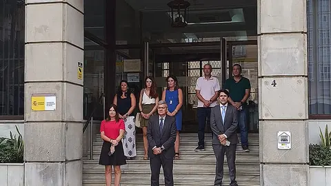 Minuto de silencio en la Delegaci&oacute;n del Gobierno