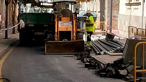 Obras en la Calle Cervantes / Daniel Hern&aacute;ndez