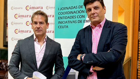 El presidente de la C&aacute;mara de Comercio junto al secretario general de la misma en su comparecencia de este mi&eacute;rcoles / Daniel Hern&aacute;ndez