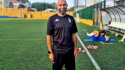Perita, entrenador del filial de la AD Ceuta FC