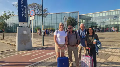 Opositores melillenses en M&aacute;laga/ Cedida