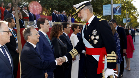 El presidente de la Ciudad durante su saludo al Rey Felipe VI / Ciudad Aut&oacute;noma de Ceuta