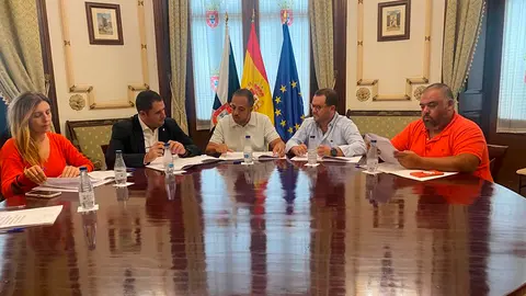 Reuni&oacute;n con la Asociaci&oacute;n Profesional del Taxi