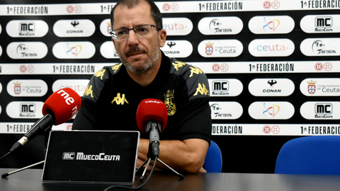 Jos&eacute; Juan Romero tras la derrota ante el CD Castell&oacute;n 