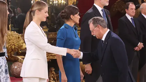 El presidente de la Ciudad, Juan Vivas, saluda a la Princesa de Asturias / Casa Real