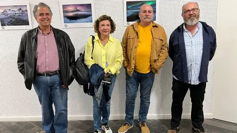 Miembros de la Junta Directiva de Miradas