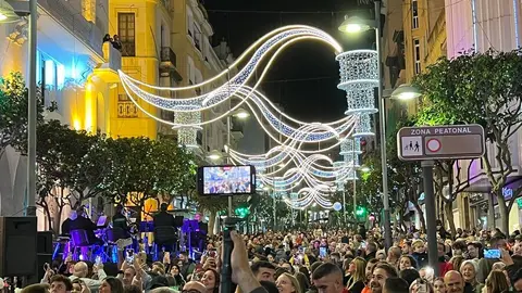 Inauguraci&oacute;n del alumbrado ornamental de Navidad / Daniel Hern&aacute;ndez