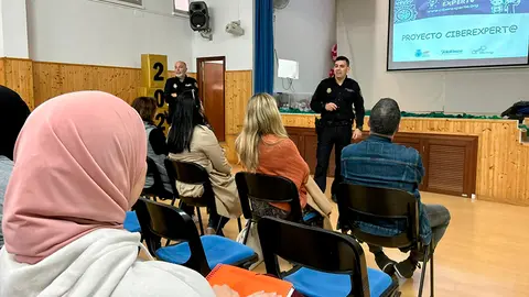 Charla organizada por la Unidad de Participaci&oacute;n Ciudadana en el Lope de Vega