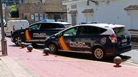 Polic&iacute;a Nacional en el Poblado / Archivo