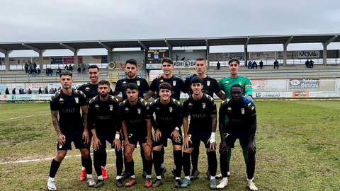 Punto sobre la bocina del filial de la AD Ceuta FC en Coria 