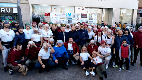 Gran ambiente y solidaridad en el Ensayo Solidario de La Pollinica/ Juanjo Coronado