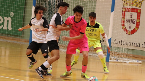 Un punto para cada equipo en el derbi caballa de f&uacute;tbol sala juvenil