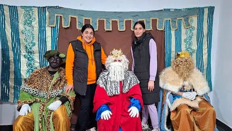Visita de los Reyes a la barriada 'El Mixto'
