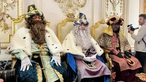 Multitudinario recibimiento a Sus Majestades los Reyes de Oriente/ Dani Hern&aacute;ndez