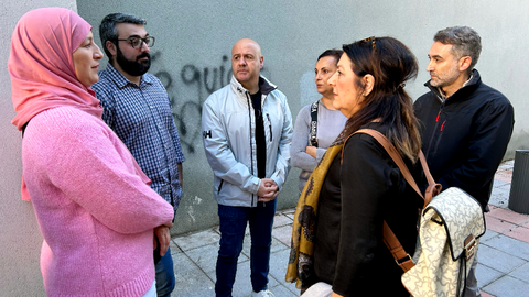 El equipo del PSOE durante su visita a la barriada de O'Donnell / PSOE