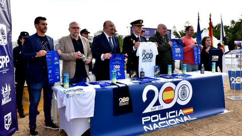 Presentaci&oacute;n del Torneo de Tenis y P&aacute;del con motivo del aniversario de la Polic&iacute;a Nacional / Rafa B&aacute;ez