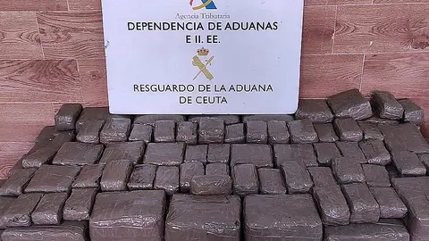 Droga decomisada por la Guardia Civil / Archivo
