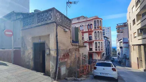  La casa afectada en la calle Fern&aacute;ndez. 