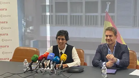  Chandiramani y Bulaix durante la presentaci&oacute;n de este viernes. 