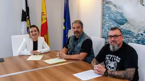Momento de la firmma del convenio/ Cedida