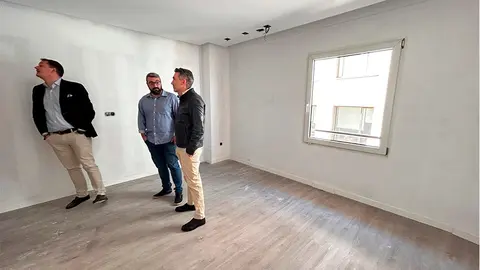 Visita del PSOE al Puerta de &Aacute;frica