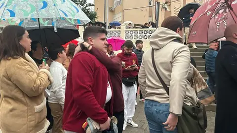 Momentos previos a la cancelaci&oacute;n de la salida de la Pollinica