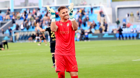 Pedro L&oacute;pez, portero de la AD Ceuta FC