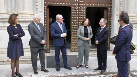 Momento de la reuni&oacute;n/ UGR