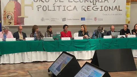 La consejera clausura el foro/ Cedida
