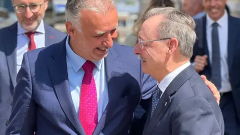El ministro de Pol&iacute;tica Territorial, V&iacute;ctor Torres,  de visita en Ceuta / Archivo