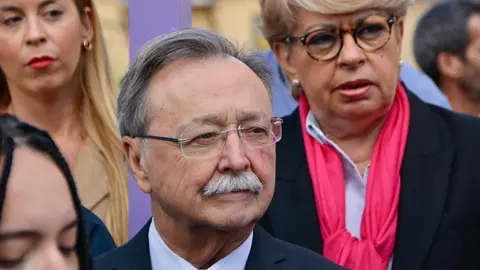  Juan Vivas, durante un acto a las puertas del Palacio Auton&oacute;mico / A. Castillo 