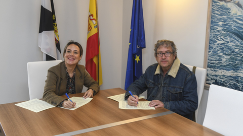 Momento en que Orozco y Parodi ratifican el acuerdo/ Cedida