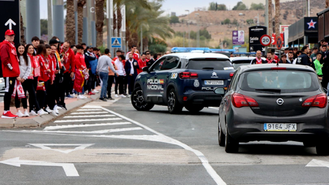 La AD Ceuta FC denuncia el "recibimiento hostil" a la llegada a la Nueva Condomina/ Archivo