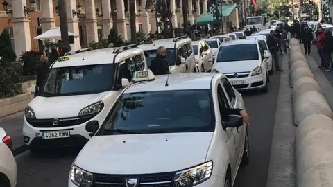  Protesta de taxis en febrero de 2022 en Gran V&iacute;a./archivo 