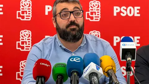 Melchor Le&oacute;n, presidente de la gestora del PSOE