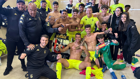 El filial del Ceuta tumba al Ayamonte y roza el playoff