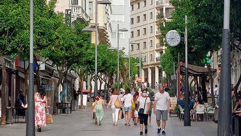 El paseo del Revell&iacute;n, una de las zonas del centro hist&oacute;rico de la ciudad / Archivo
